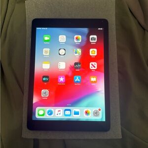 Apple iPad (1st gen) 32gb